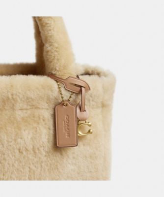 【COACHブティック】●日本完売！NEW●ストラップ付トート♪22 COACHブティック】○ストラップ付きミニトート♪○ウィロウ 24